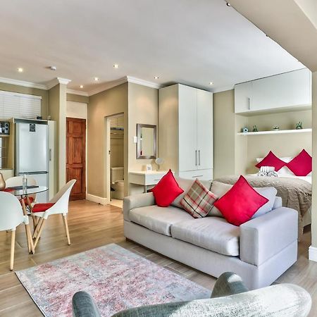 Fairmile On Main Apartment Cape Town Exterior photo