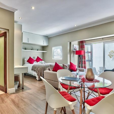 Fairmile On Main Apartment Cape Town Exterior photo