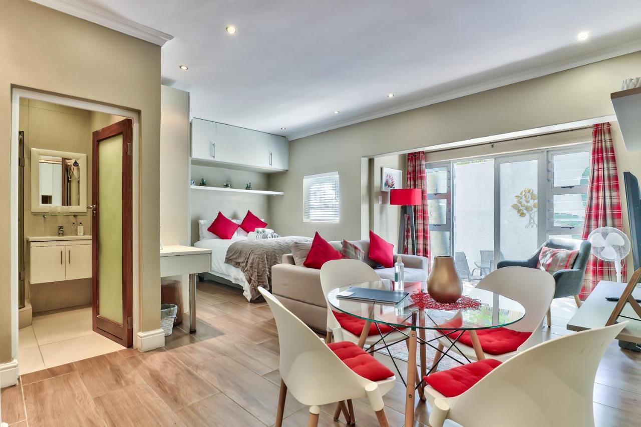 Fairmile On Main Apartment Cape Town Exterior photo