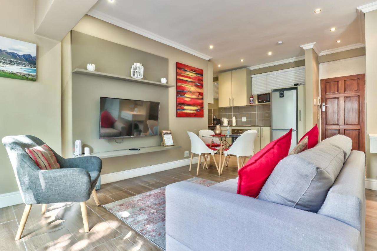 Fairmile On Main Apartment Cape Town Exterior photo